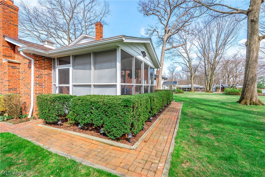 4804 Maple Hill Drive Seven Hills OH 44131