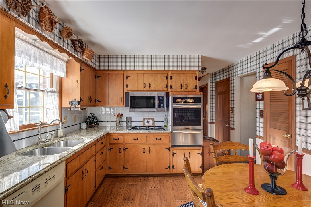 4804 Maple Hill Drive Seven Hills OH 44131
