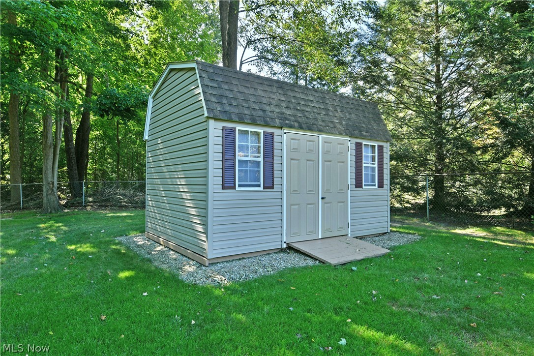 600 Pegotty Court NE Warren OH 44484