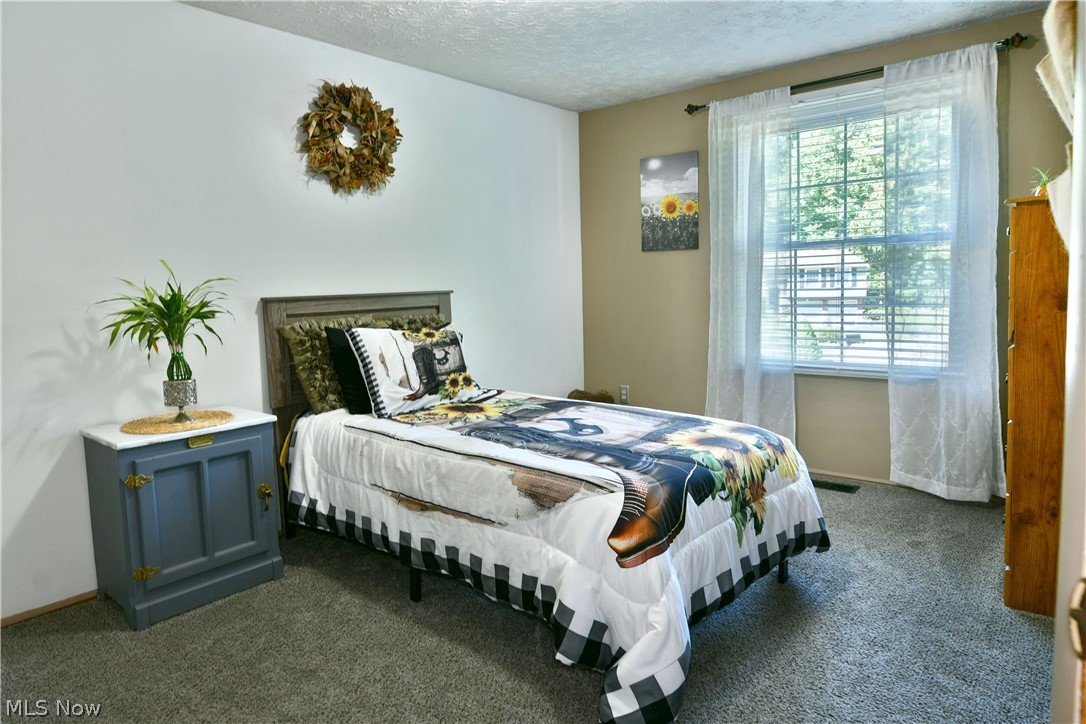 600 Pegotty Court NE Warren OH 44484