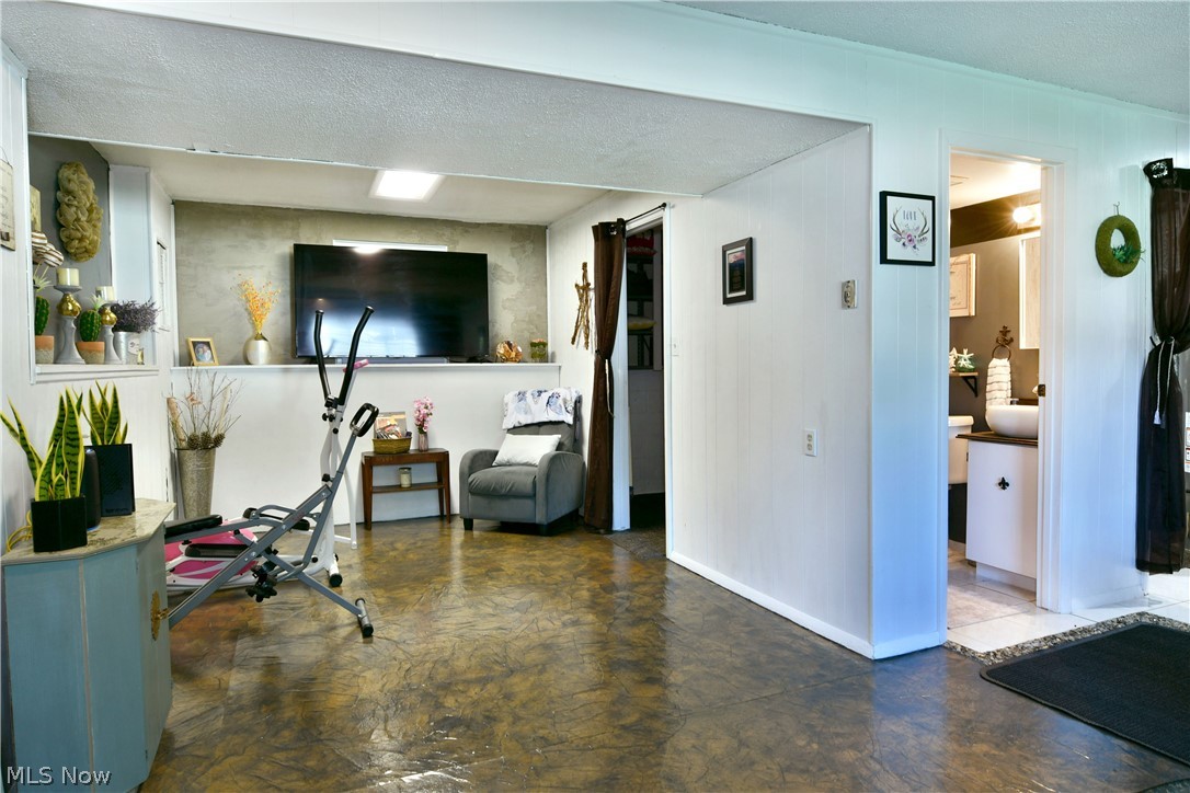600 Pegotty Court NE Warren OH 44484
