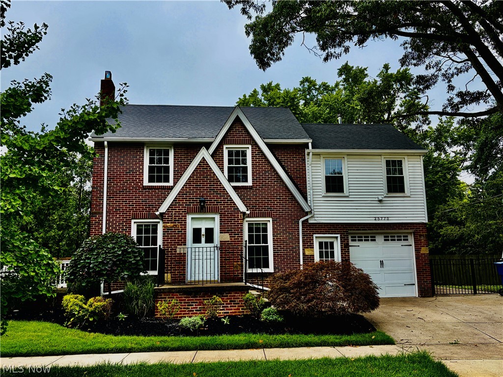 25770 Wolf Road Bay Village OH 44140