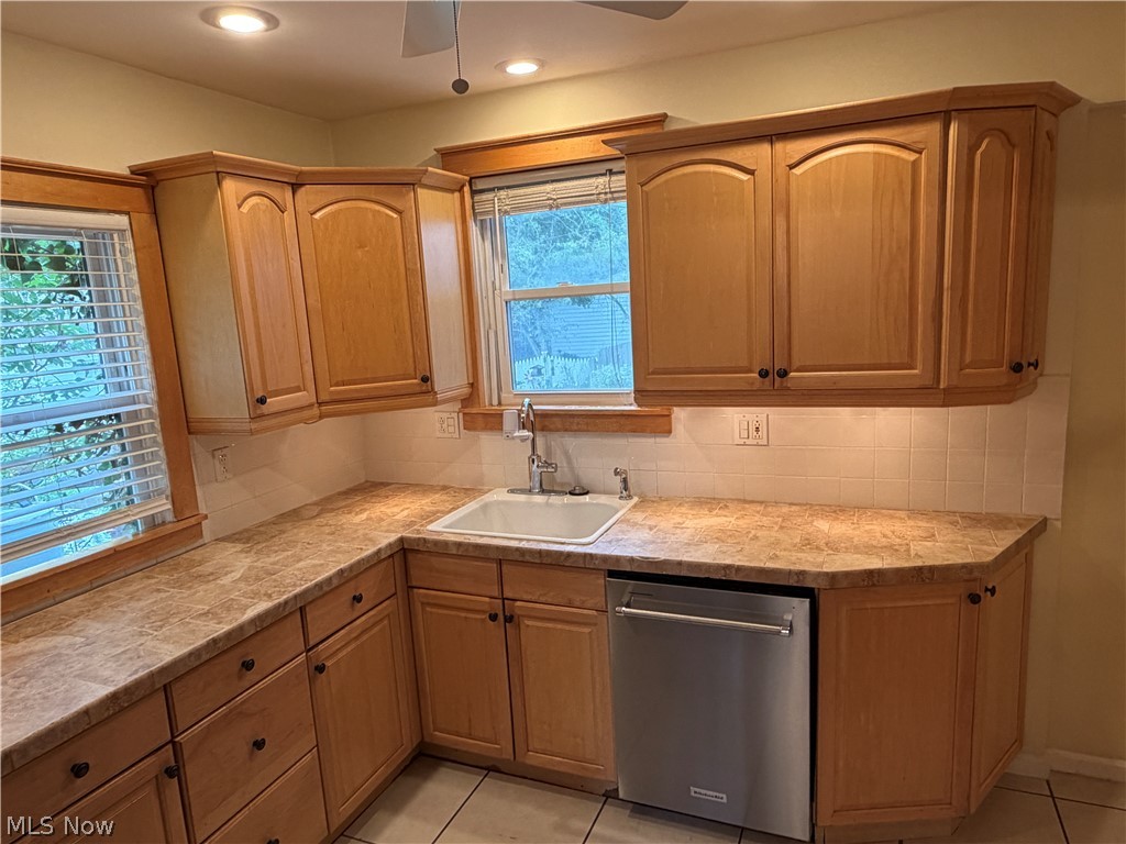 25770 Wolf Road Bay Village OH 44140