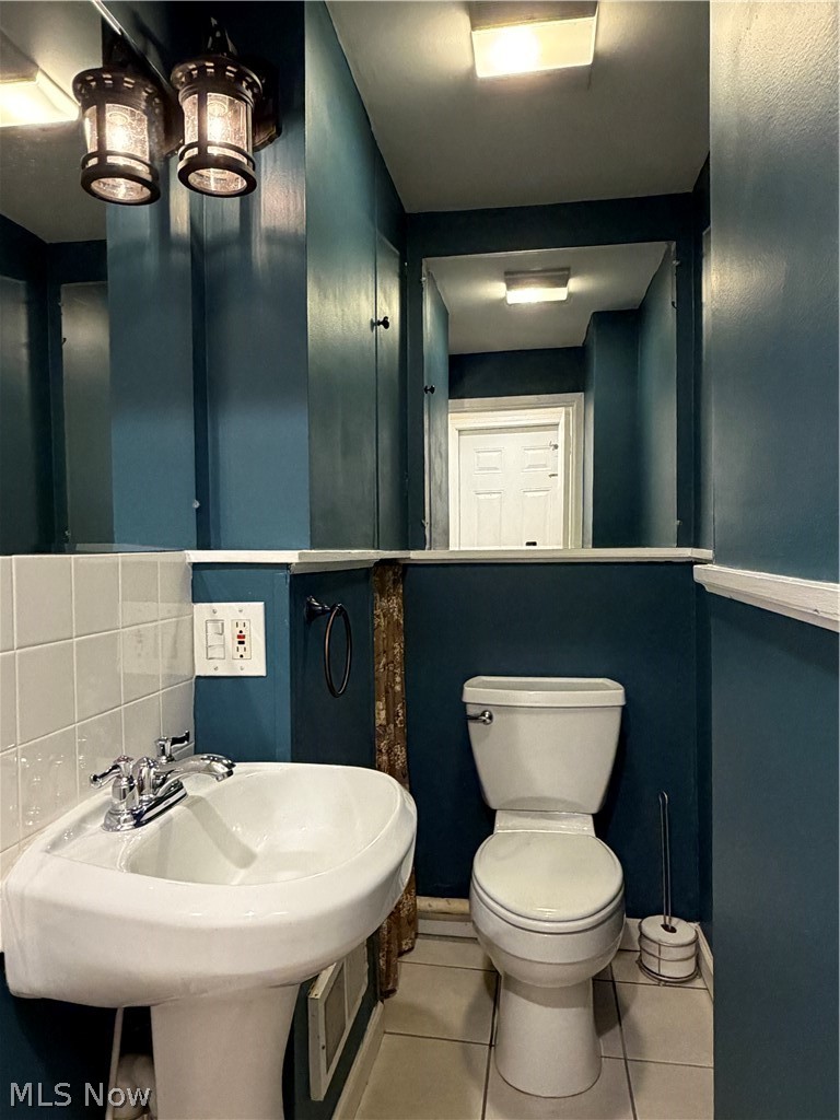 25770 Wolf Road Bay Village OH 44140