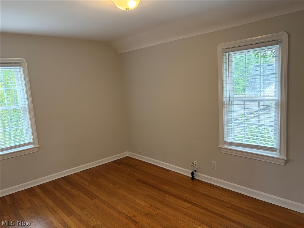 25770 Wolf Road Bay Village OH 44140