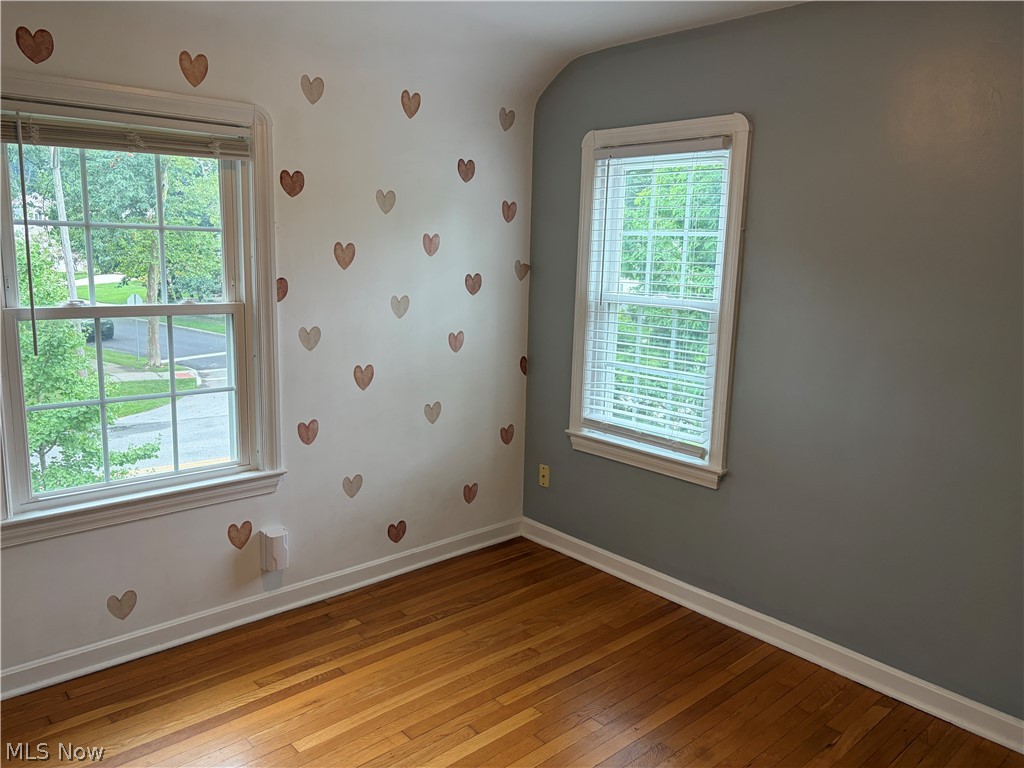 25770 Wolf Road Bay Village OH 44140