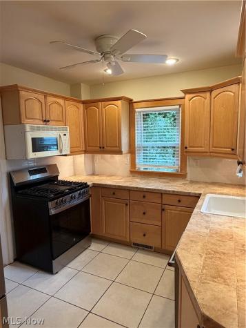 25770 Wolf Road Bay Village OH 44140