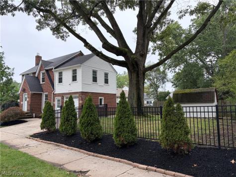 25770 Wolf Road Bay Village OH 44140