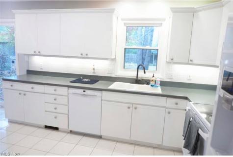 1985 Salem Parkway Westlake OH 44145
