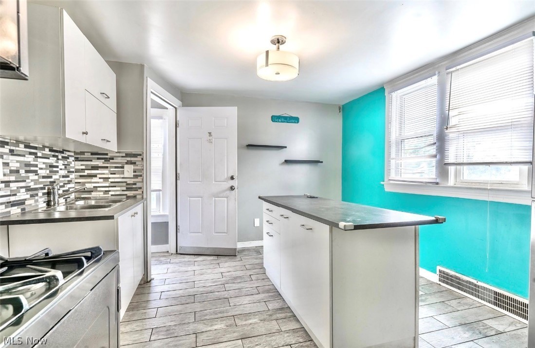 3577 W 46 Cleveland OH 44102