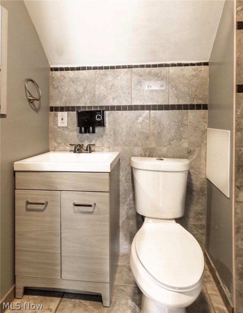 3577 W 46 Cleveland OH 44102