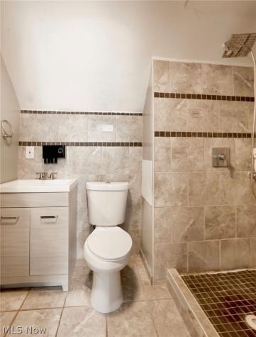 3577 W 46 Cleveland OH 44102