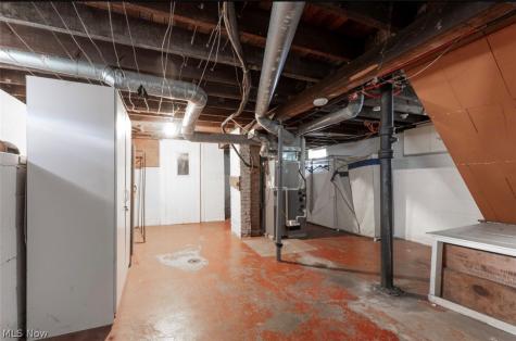 3577 W 46 Cleveland OH 44102