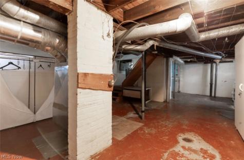 3577 W 46 Cleveland OH 44102