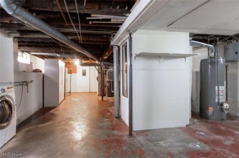 3577 W 46 Cleveland OH 44102