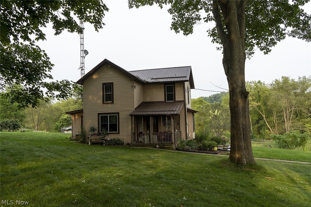8000 Briggle Avenue SW East Sparta OH 44626