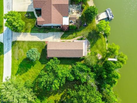 3313 Acuminata Drive West Salem OH 44287