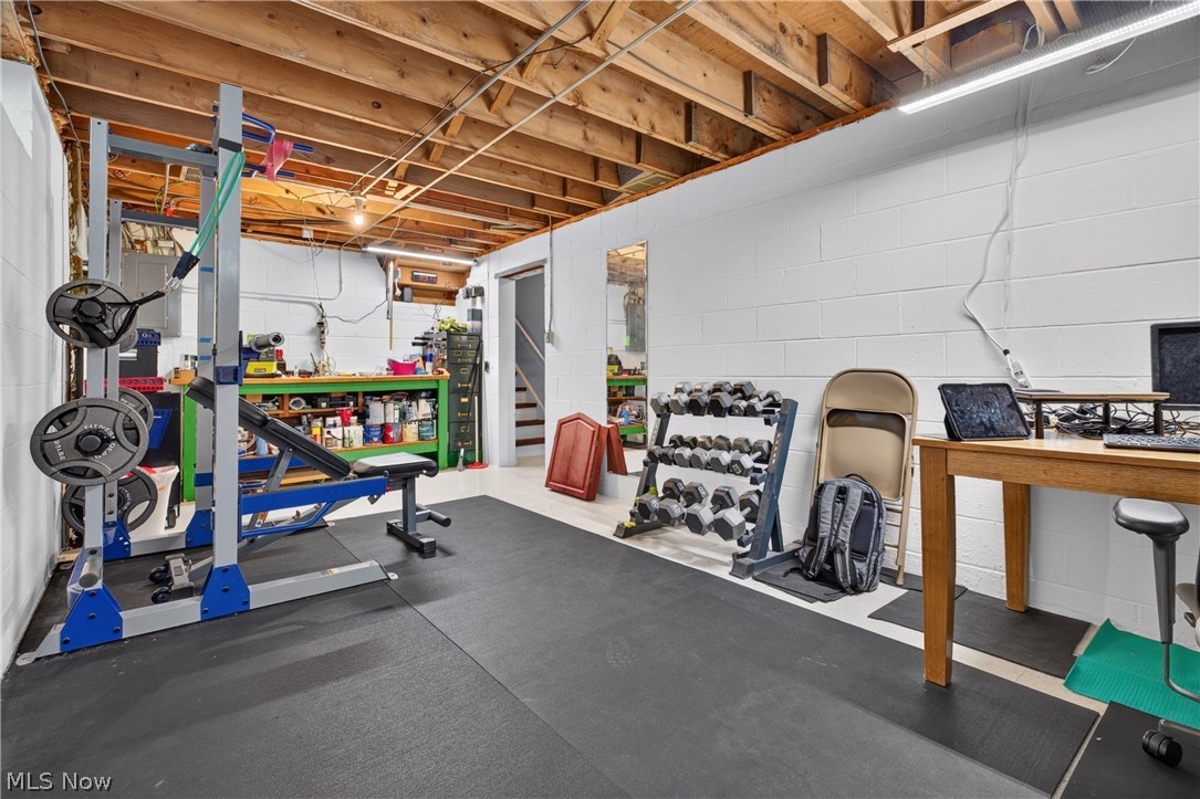 7651 Koch Drive Parma OH 44134