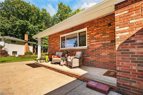 7651 Koch Drive Parma OH 44134