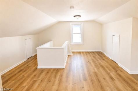 13520 Saint James Avenue Cleveland OH 44135