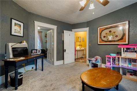 3287 W 17th Street Cleveland OH 44109