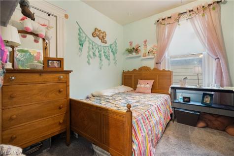 3287 W 17th Street Cleveland OH 44109