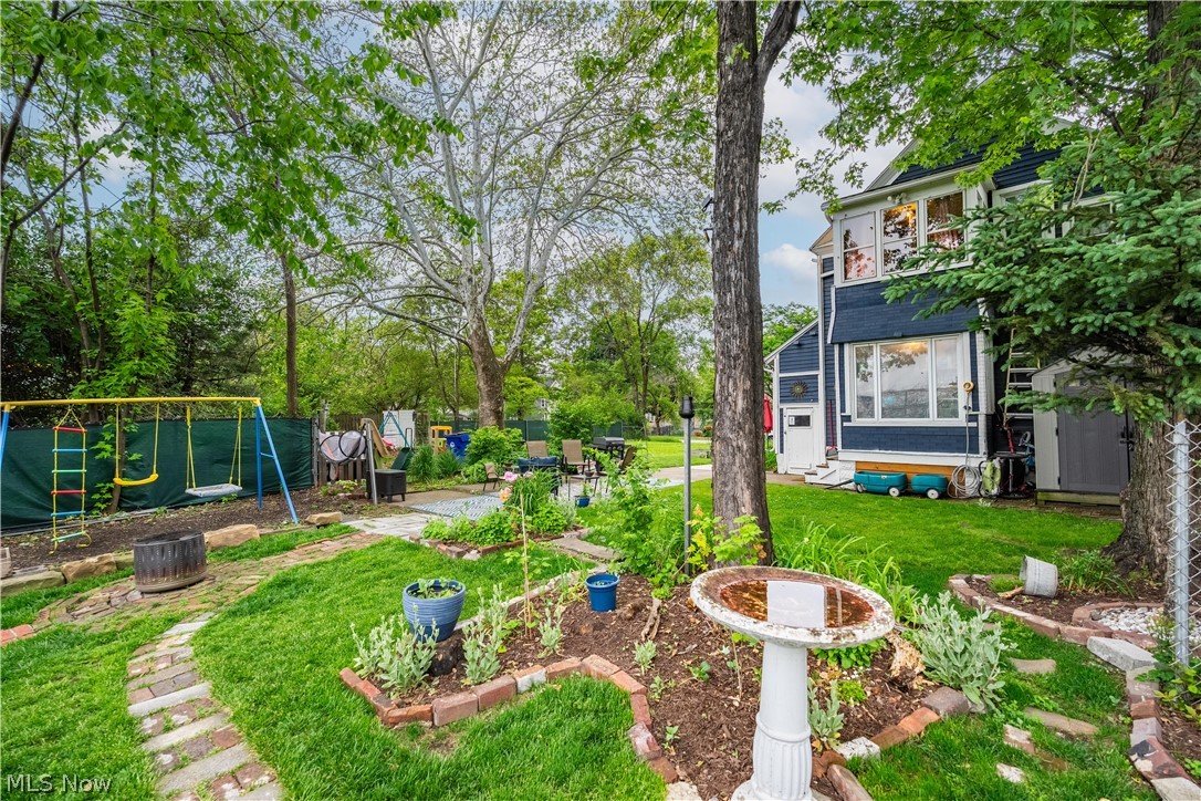 3287 W 17th Street Cleveland OH 44109
