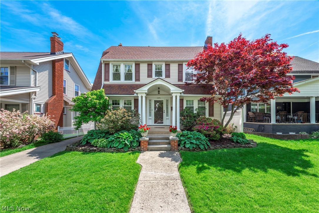1071 Abbieshire Avenue Lakewood OH 44107