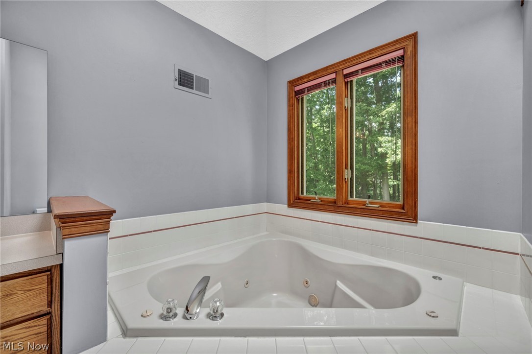342 Woodbridge Glen Richmond Heights OH 44143