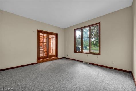 342 Woodbridge Glen Richmond Heights OH 44143