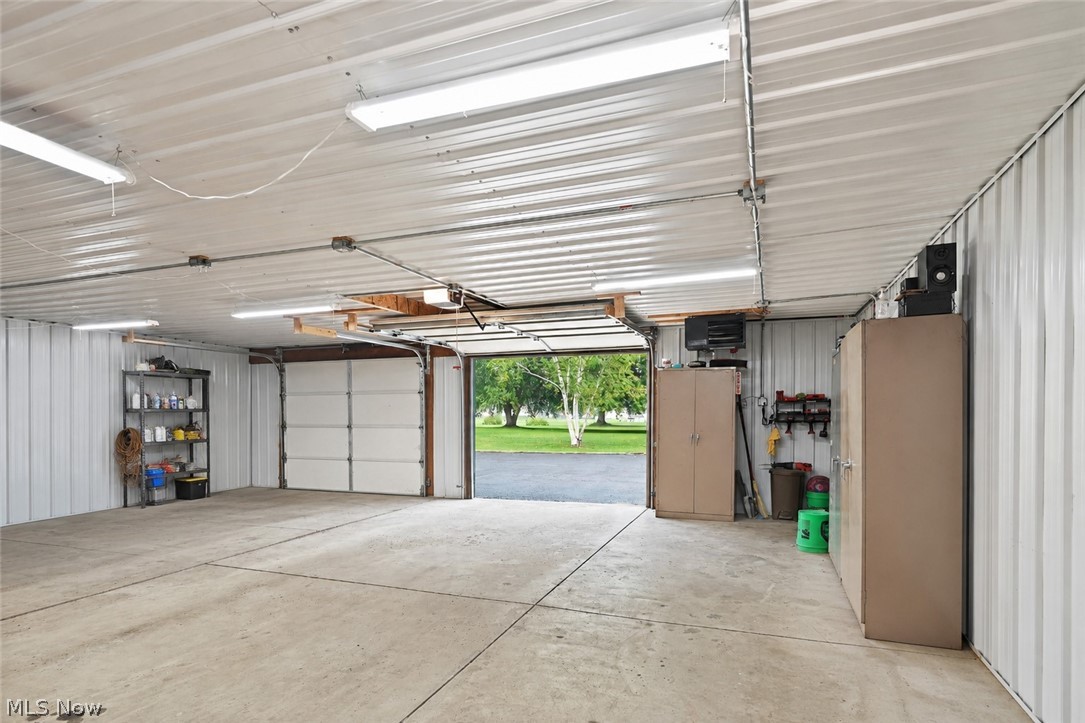 4190 Gardner Barclay Road Farmdale OH 44417