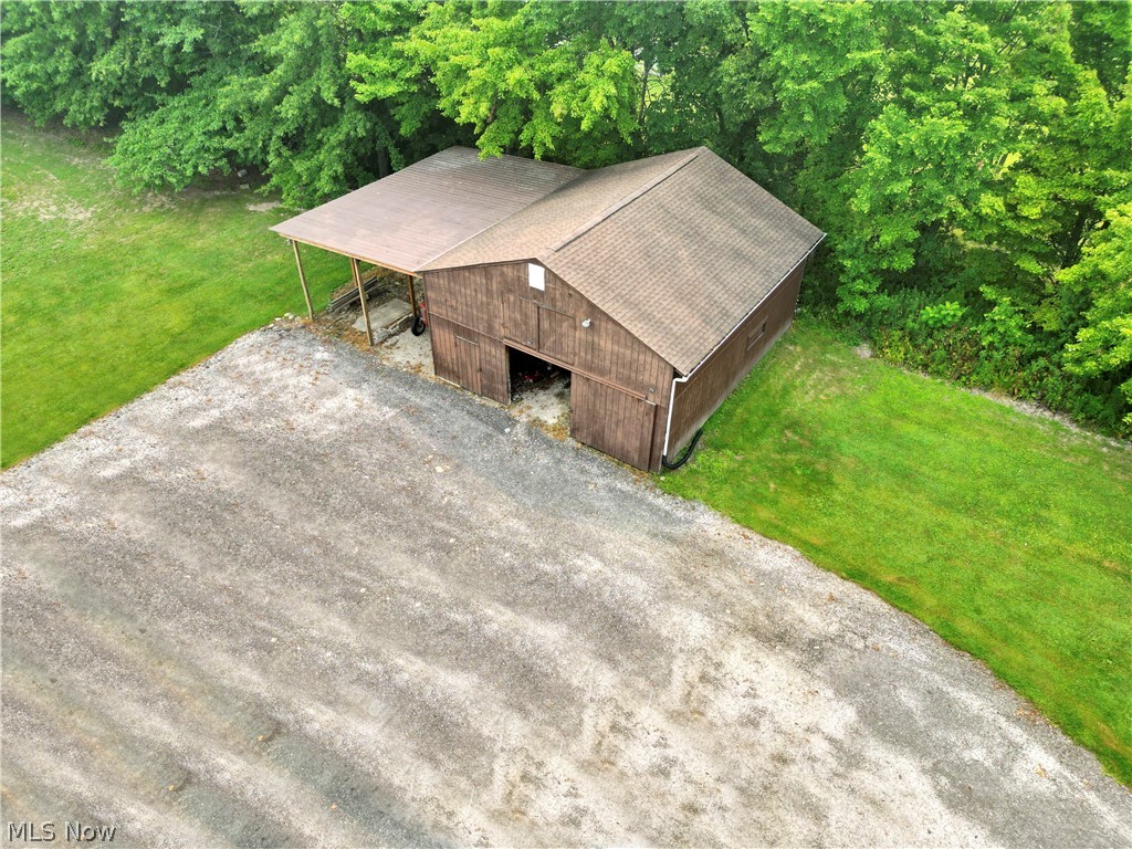 4190 Gardner Barclay Road Farmdale OH 44417