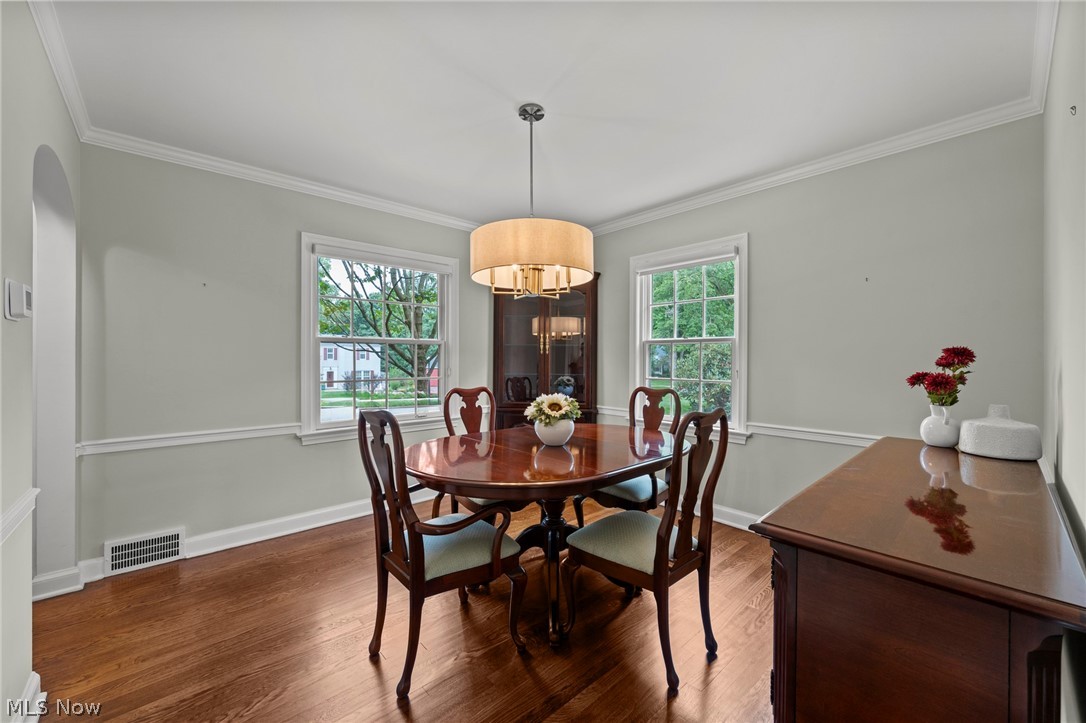 225 Melbourne Avenue Akron OH 44313