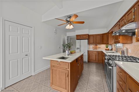 225 Melbourne Avenue Akron OH 44313