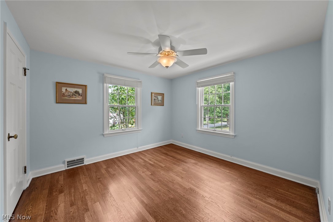 225 Melbourne Avenue Akron OH 44313