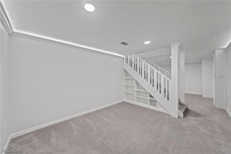 225 Melbourne Avenue Akron OH 44313