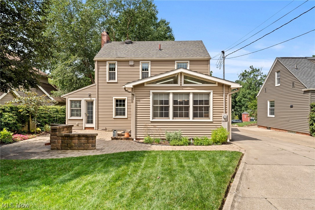 225 Melbourne Avenue Akron OH 44313