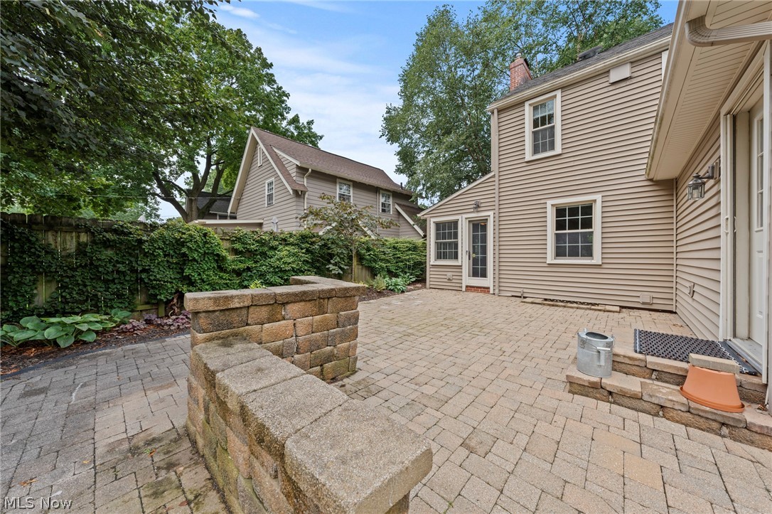 225 Melbourne Avenue Akron OH 44313