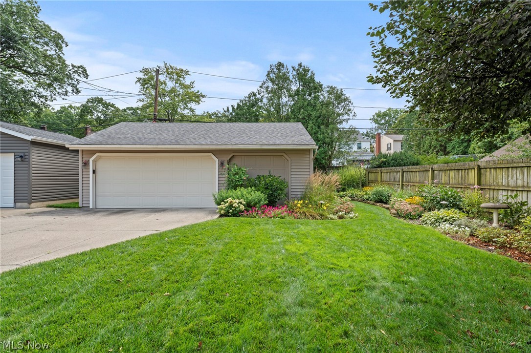 225 Melbourne Avenue Akron OH 44313