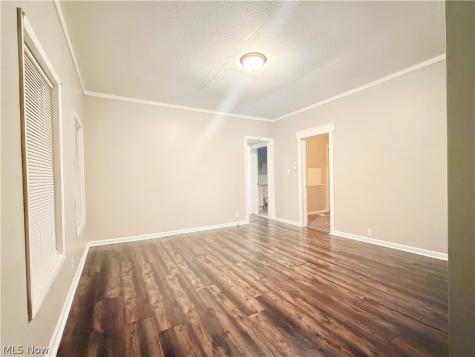 1147 Newton Street Akron OH 44305