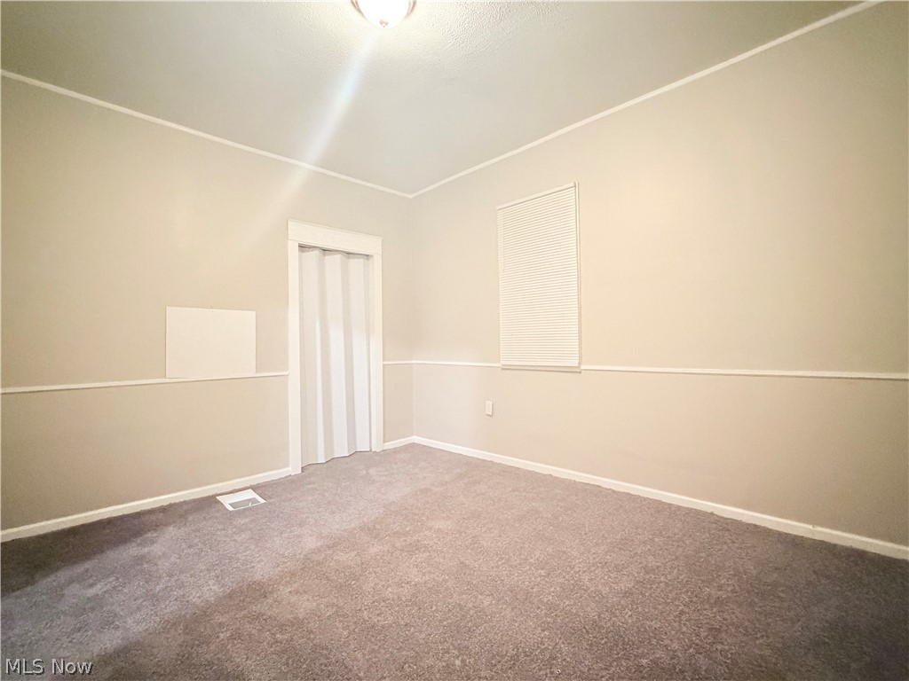 1147 Newton Street Akron OH 44305