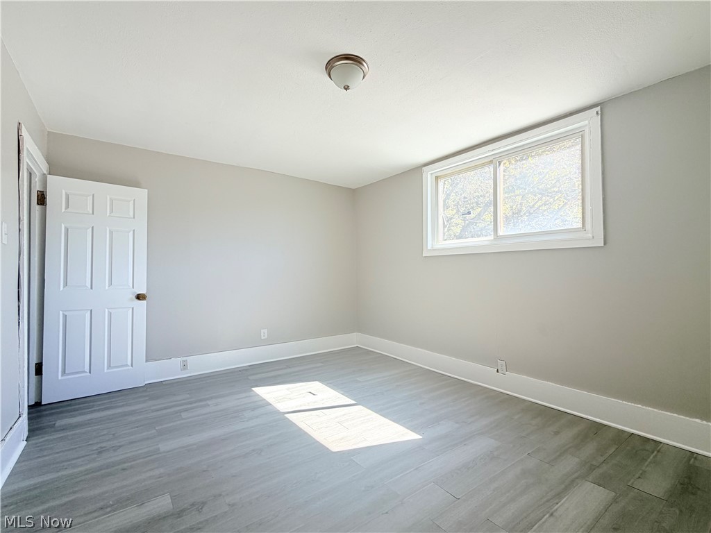 1147 Newton Street Akron OH 44305