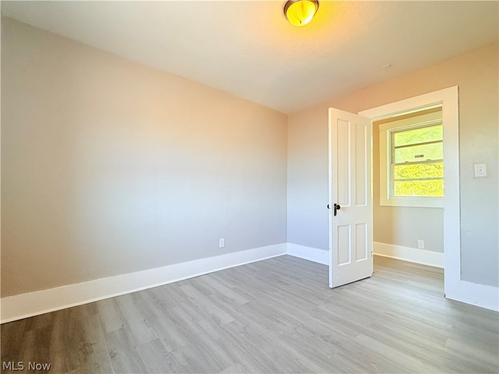 1147 Newton Street Akron OH 44305
