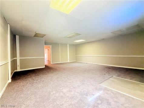 1147 Newton Street Akron OH 44305