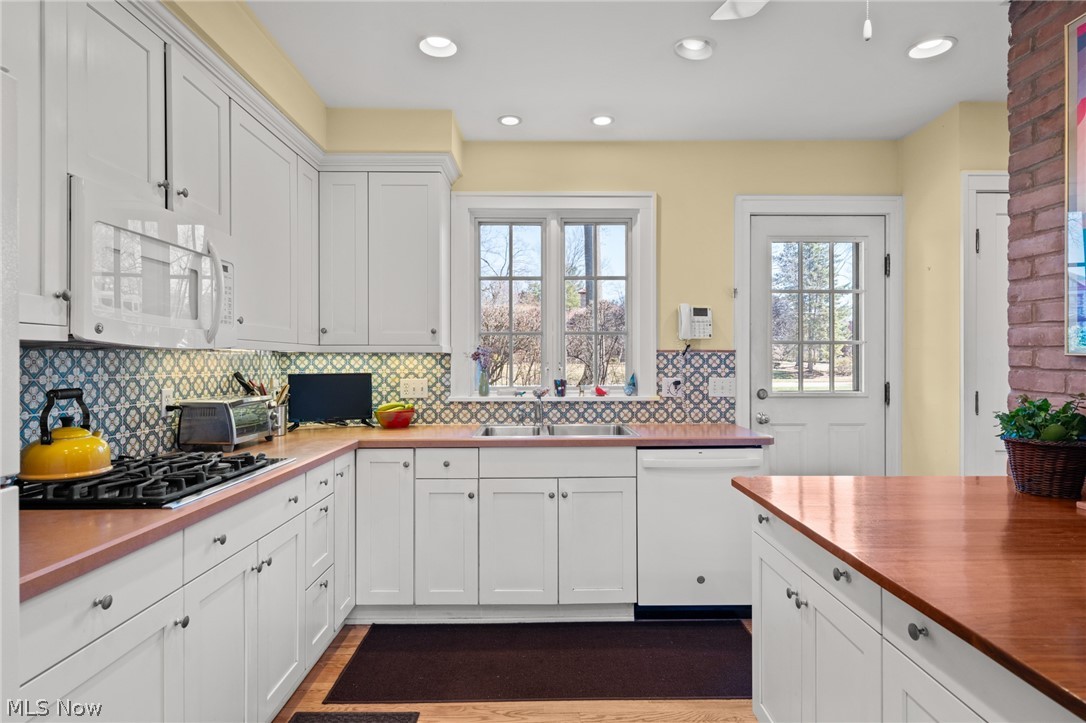 2542 Guilford Road Cleveland Heights OH 44118