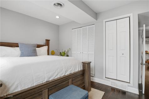 710 University Court Cleveland OH 44113