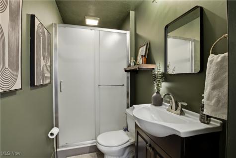 710 University Court Cleveland OH 44113