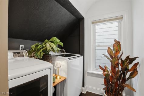 710 University Court Cleveland OH 44113