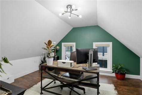 710 University Court Cleveland OH 44113