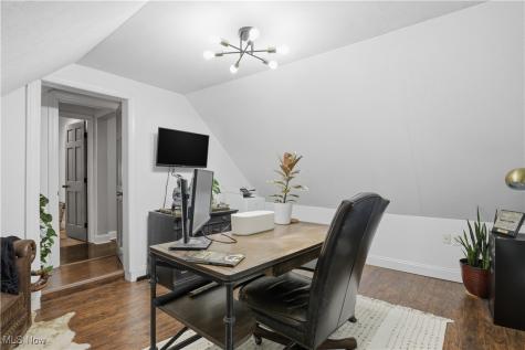 710 University Court Cleveland OH 44113